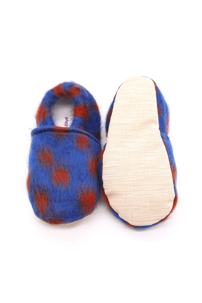 Cozy-Dots-Taban-trendyol Lacivert puantiyeli peluş kaydırmaz çocuk ev ayakkabısı