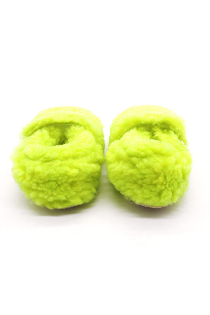 neon yeşil lime peluş kaydırmaz çocuk ev ayakkabısı